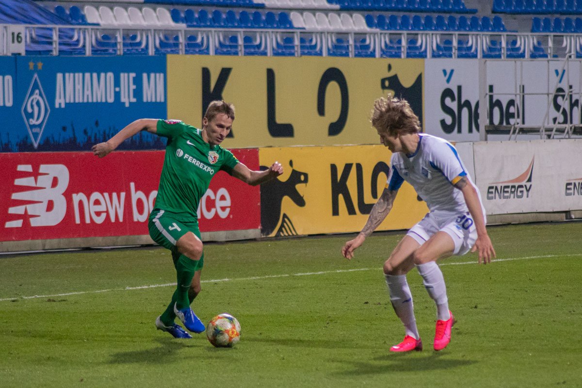 Артем Шабанов смотрелся уверенно в центре обороны