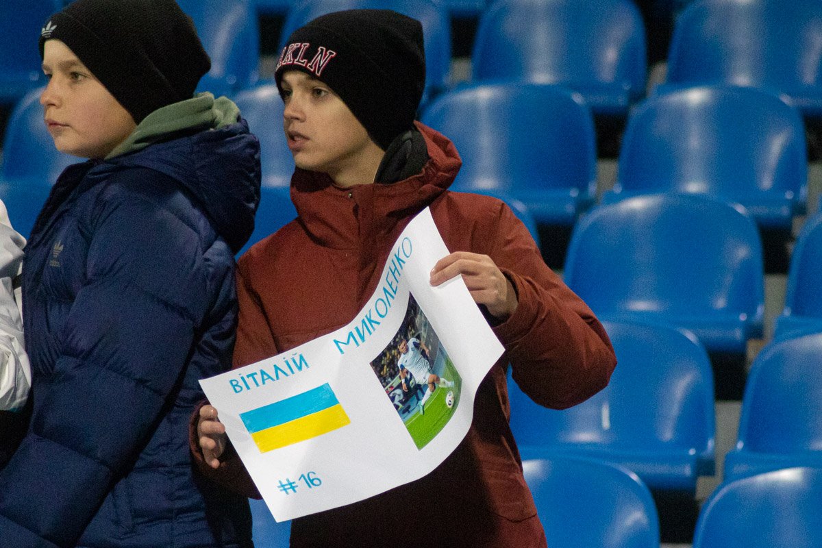 Хоть матч проходил при пустых трибунах, на матч допускались школьники до 14 лет, которых "динамовцы" порадовали победой