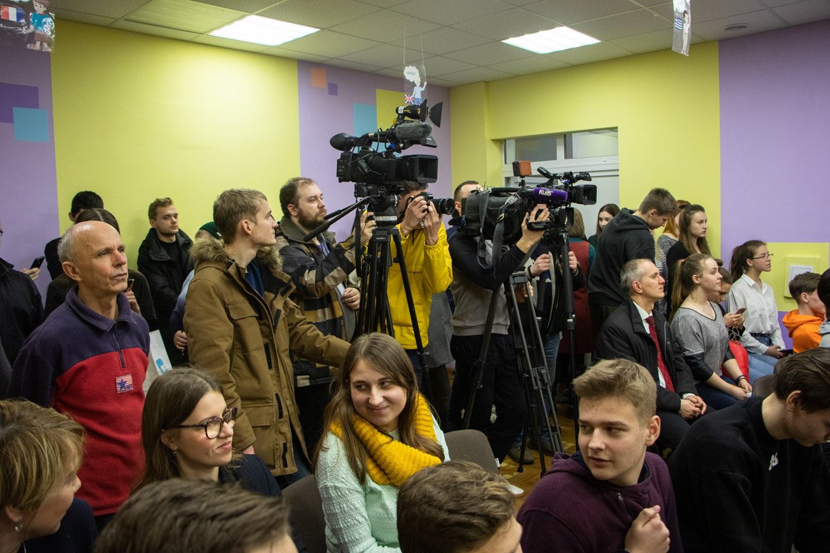 Актовый зал был переполнен 