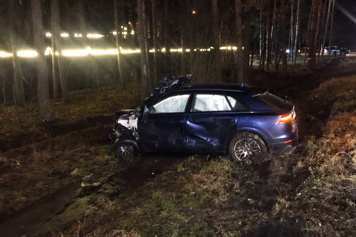 От удара машины пролетели по дороге около 200 метров От удара машины пролетели по дороге около 200 метров