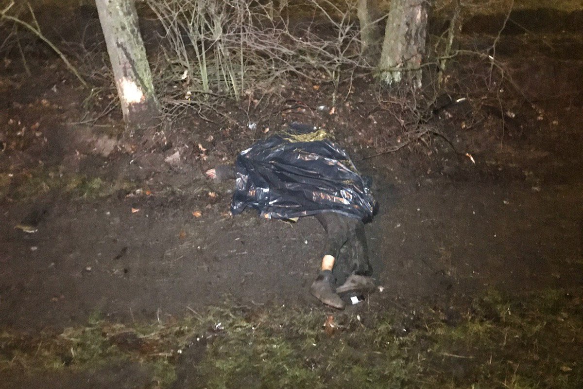 Пассажир и водитель погибли на месте Пассажир и водитель погибли на месте