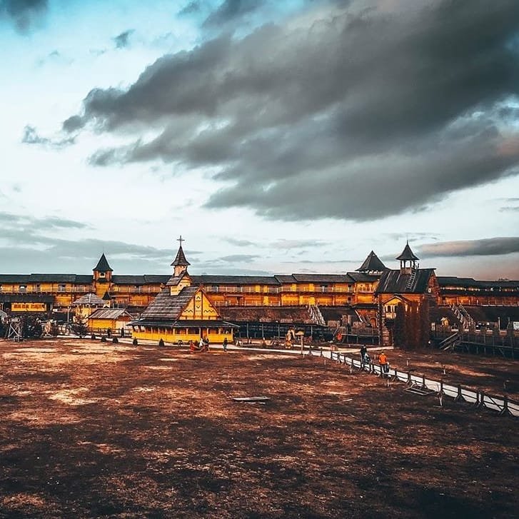 Если вы ищете новых ощущений и красивых видов - парк Киевская Русь для вас. И для @evgenia_funtik Если вы ищете новых ощущений и красивых видов - парк Киевская Русь для вас. И для @evgenia_funtik