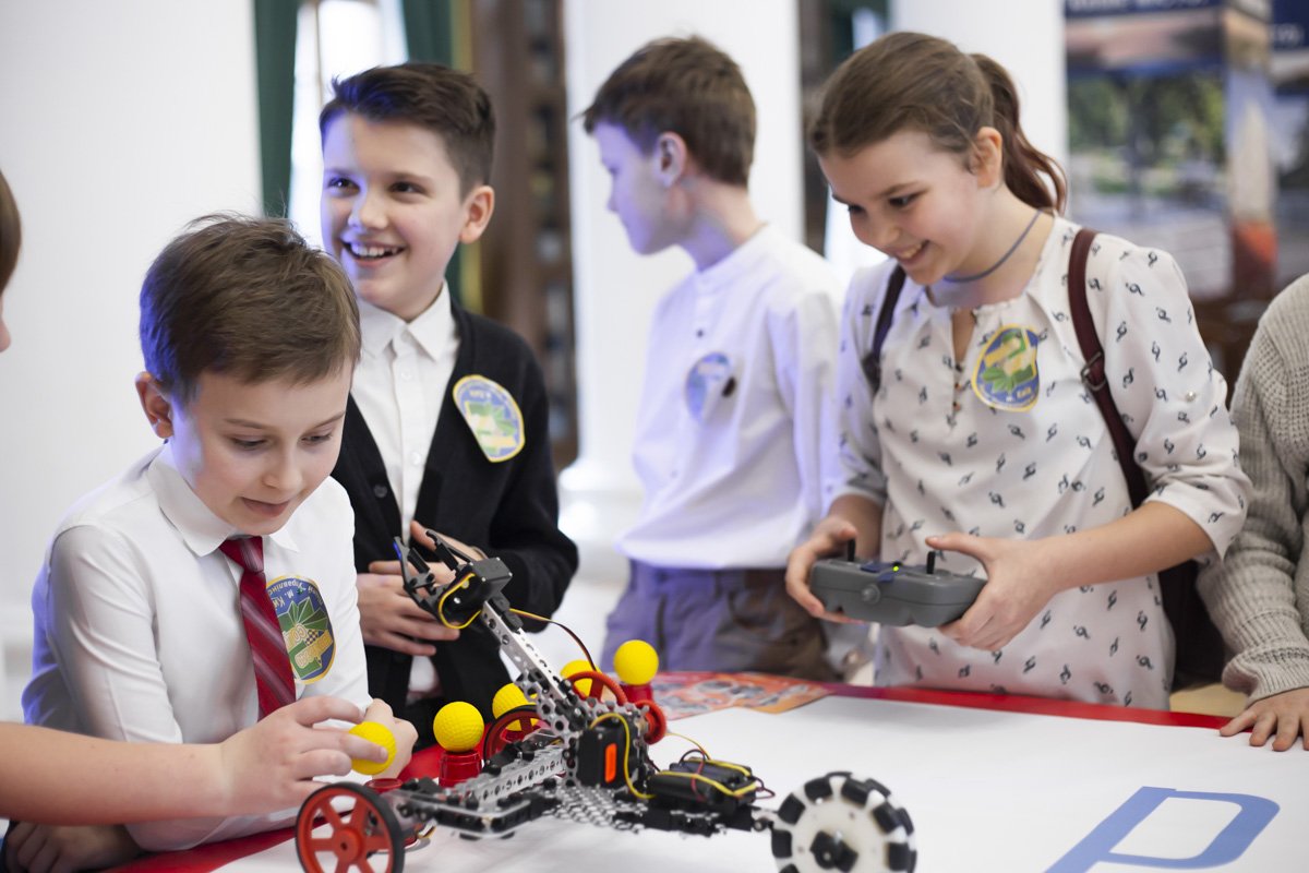 Для школьников провели необычный квест Для школьников провели необычный квест