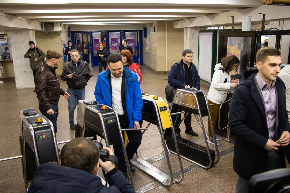 С 5 марта в метро Киева заработал 4G-интернет. правда пока на одной станции