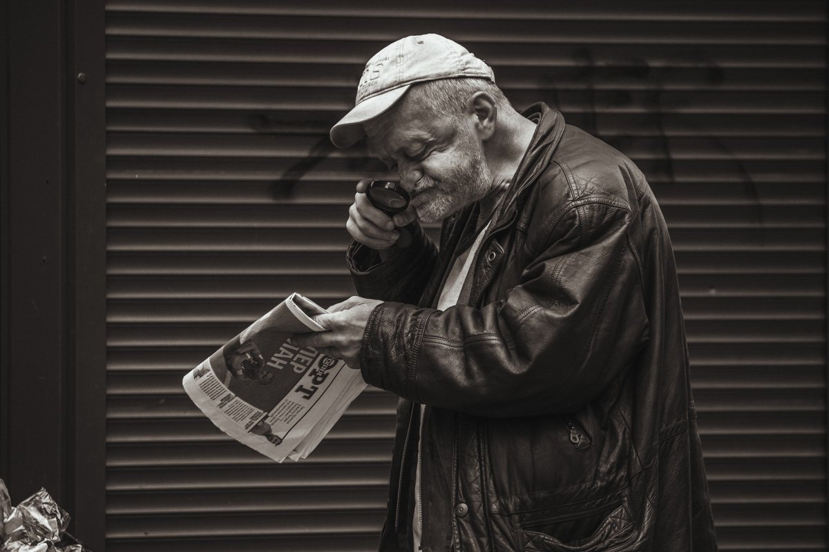 Жизнь на улице в черно-белых тонах Жизнь на улице в черно-белых тонах