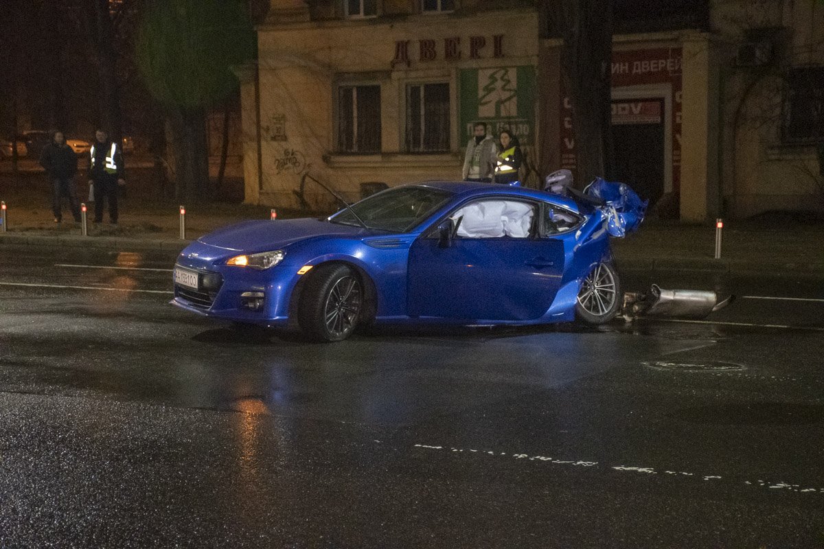 Водитель Subaru не справился с управлением 