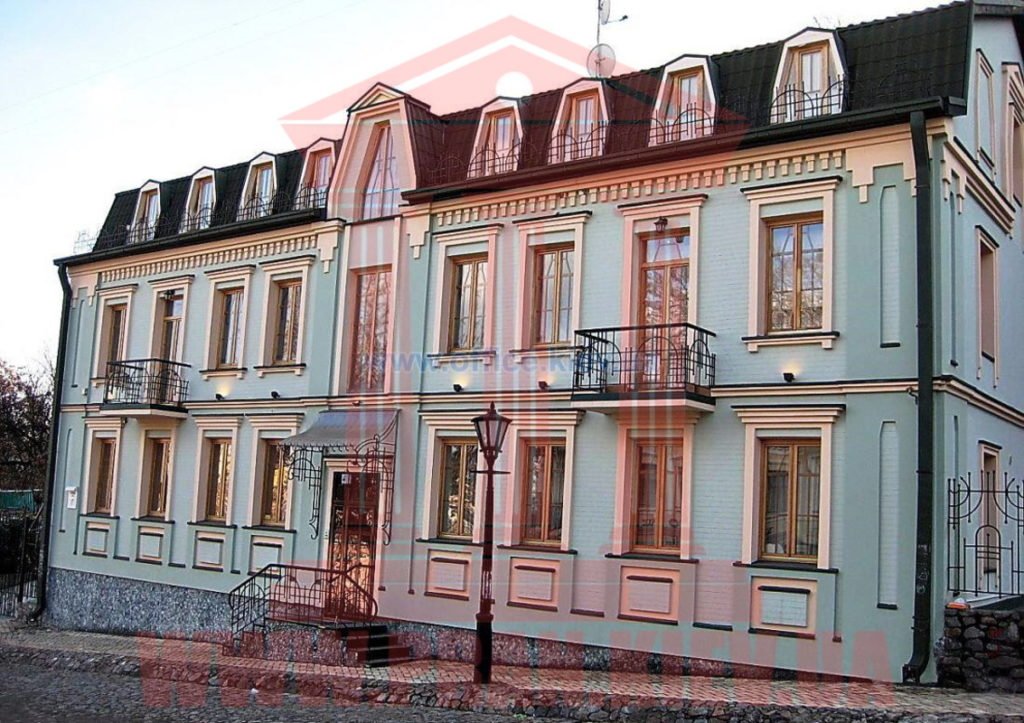 Всем знакомый домик на Андреевском