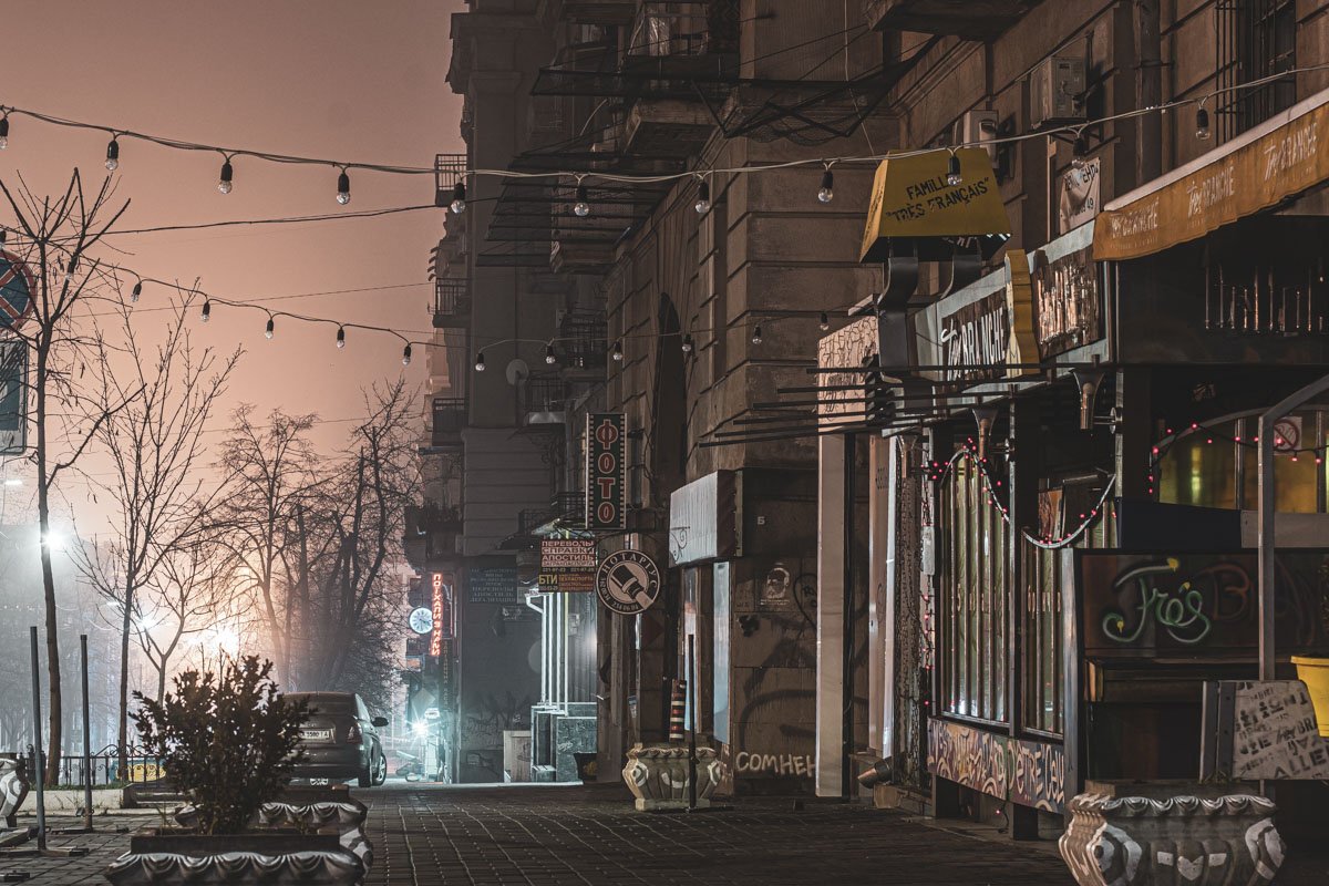 Протяженность улицы - 350 метров Протяженность улицы - 350 метров