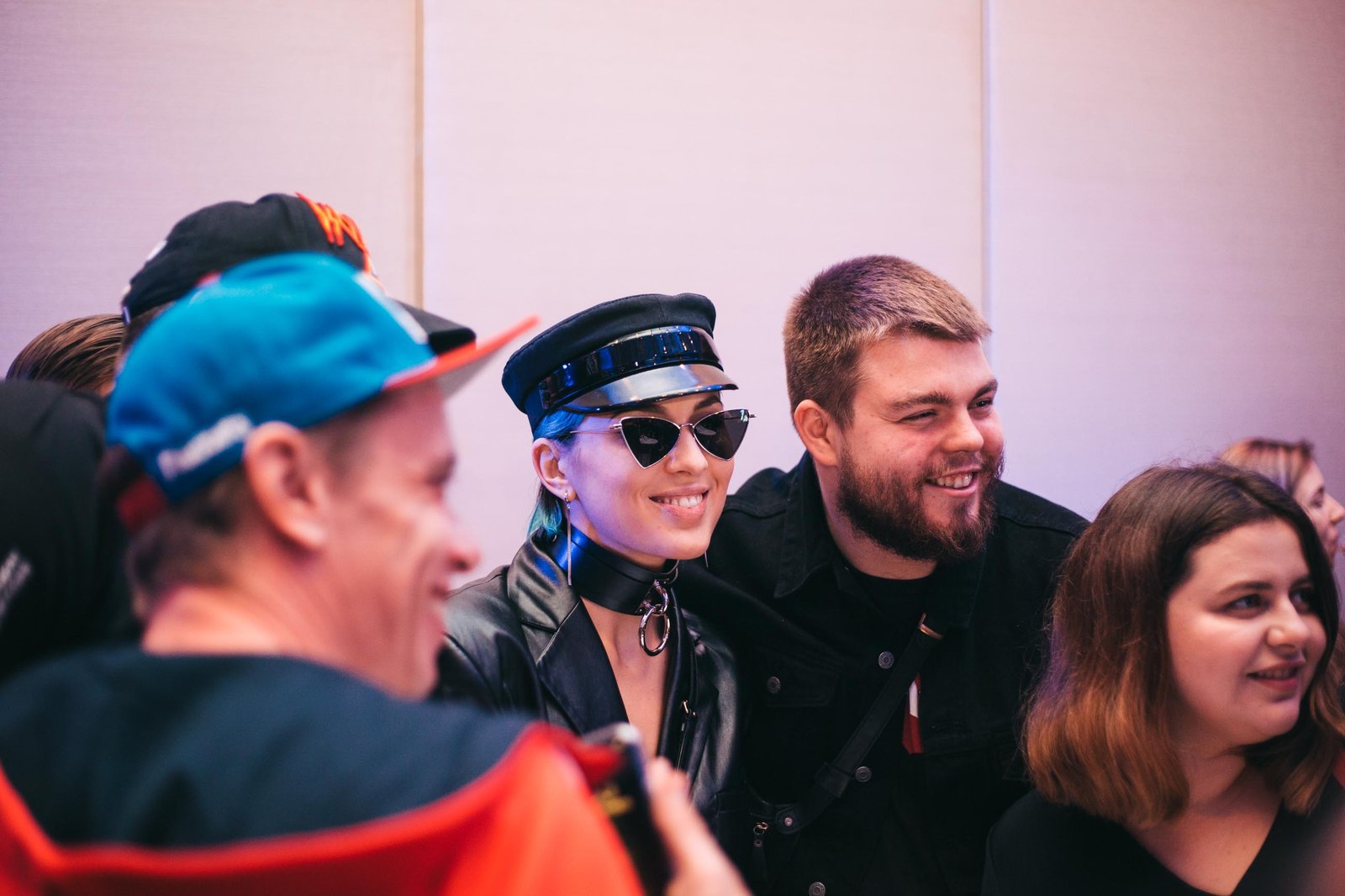 MARUV в ожидании своей статуэтки MARUV в ожидании своей статуэтки