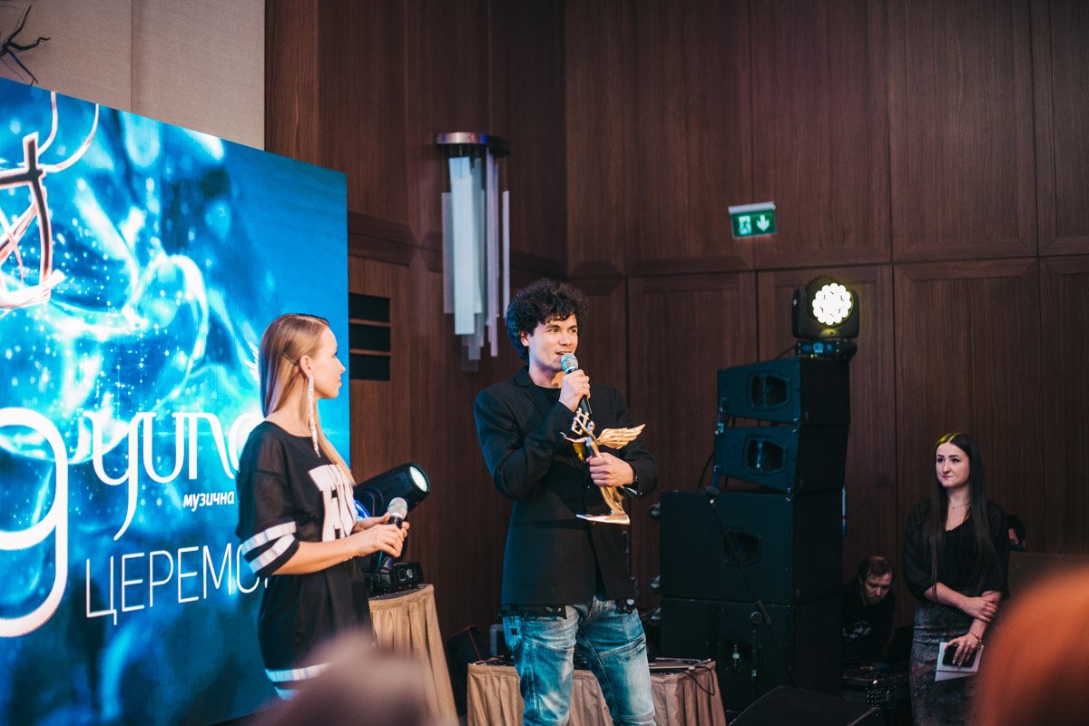 Ведущая NRJ Маша Виноградова Ведущая NRJ Маша Виноградова