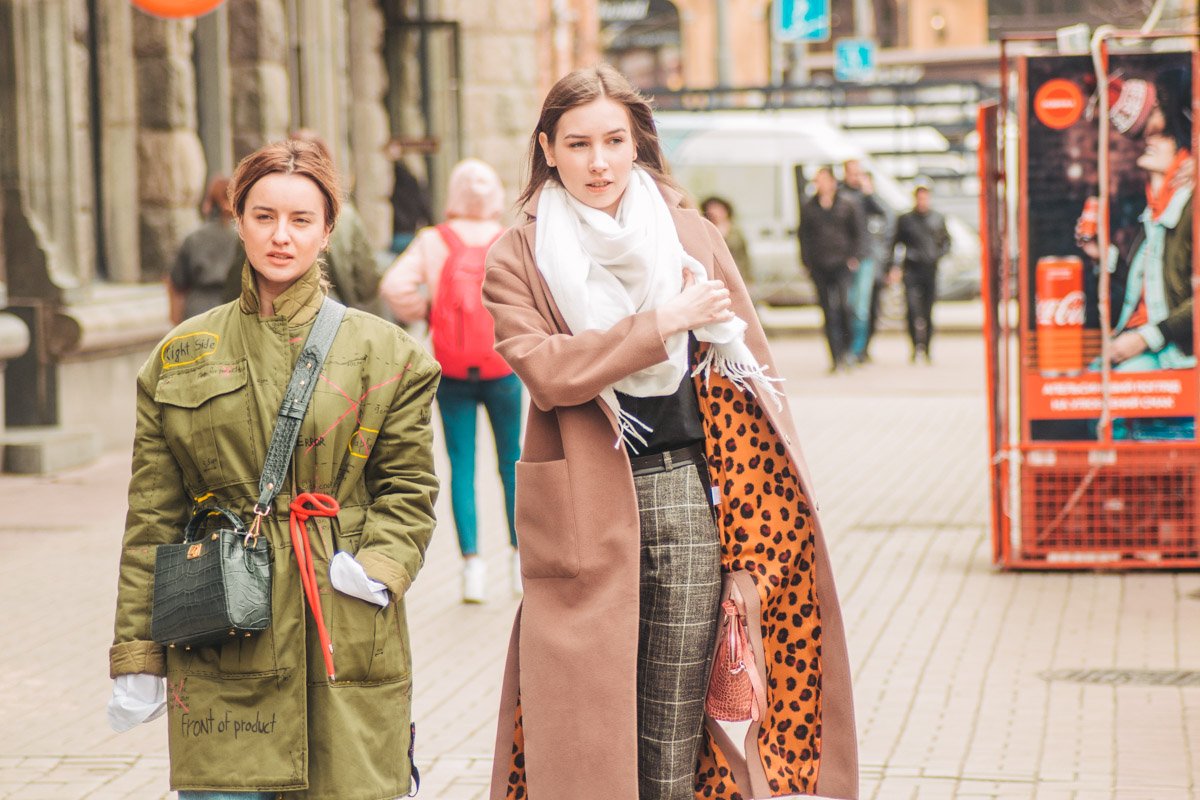 Никакая погода не помеха стильным девушкам Никакая погода не помеха стильным девушкам