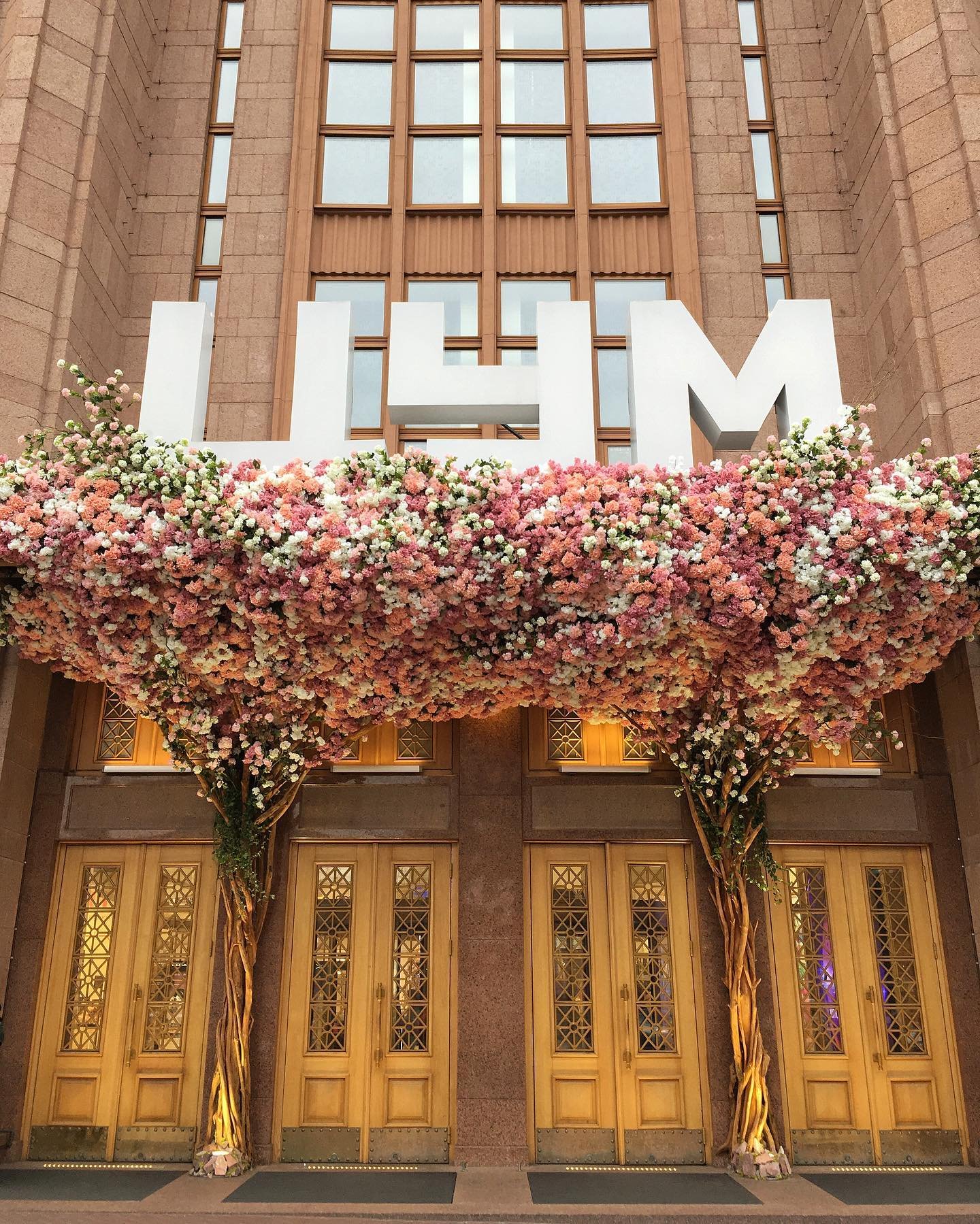 Весенний ЦУМ от @alyonaasm Весенний ЦУМ от @alyonaasm