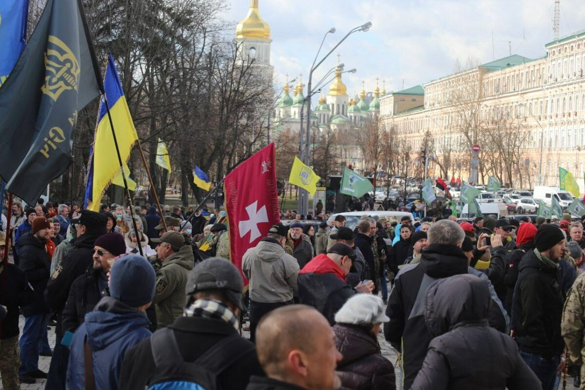 От Михайловской площади шествие направится к Офису Президента