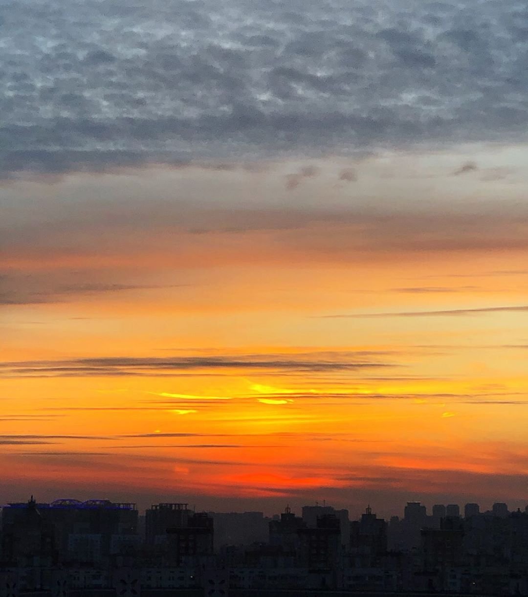 Закаты в Киеве каждый день способны удивлять. Фото - @ppodzhogg Закаты в Киеве каждый день способны удивлять. Фото - @ppodzhogg