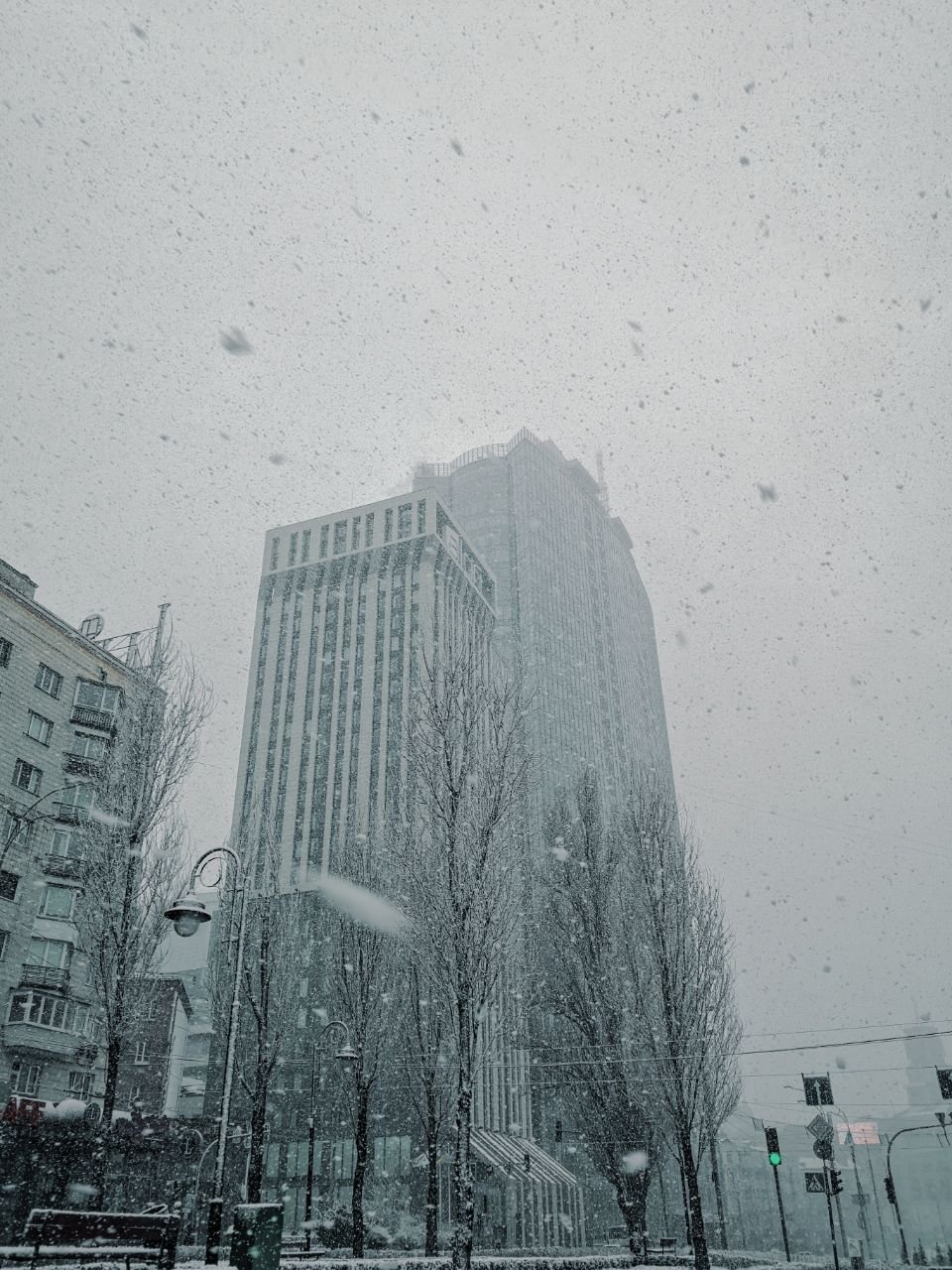 Хотя, если честно, хочется уже лета, и все забыть, как страшный сон 