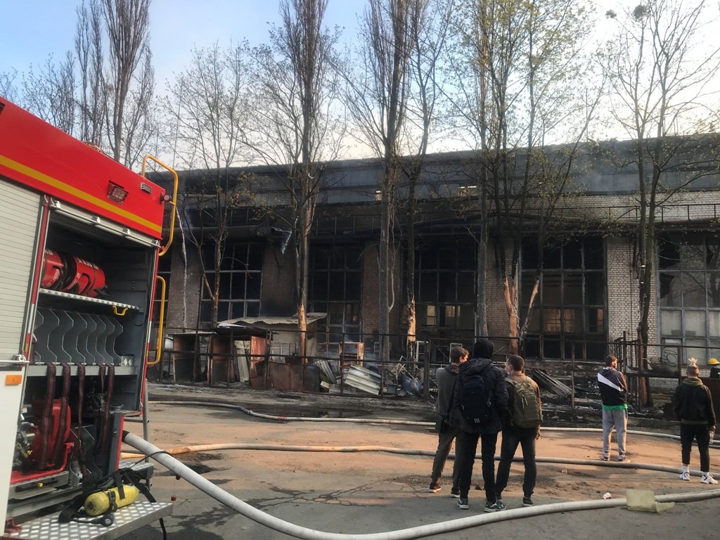 В 17:19 пожар бойцы локализовали