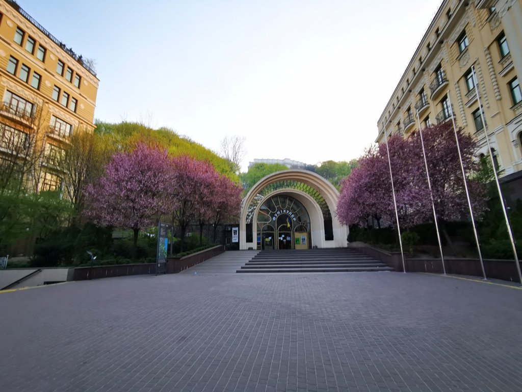 Прекрасный и безлюдный фуникулер 