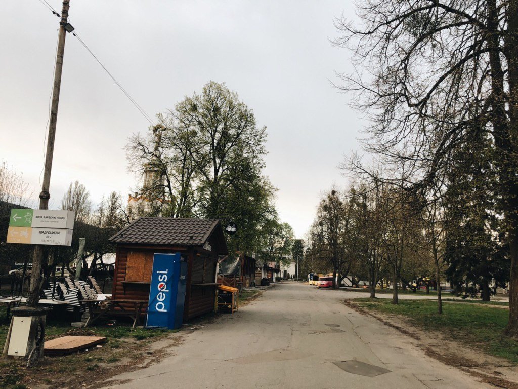 А вот так выглядит зона фудкорта А вот так выглядит зона фудкорта