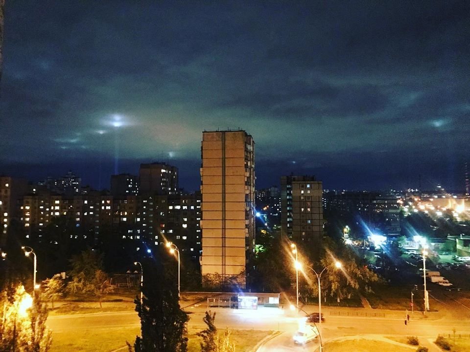 Видно просто из каждого района Видно просто из каждого района