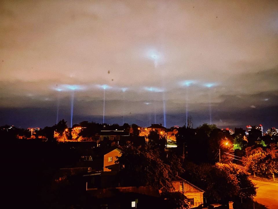 Таким видели небо жители частных секторов Таким видели небо жители частных секторов