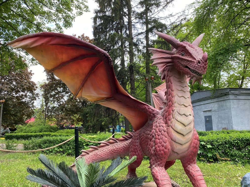 При этом у каждого свой голос, собственная манера поведения и даже характер