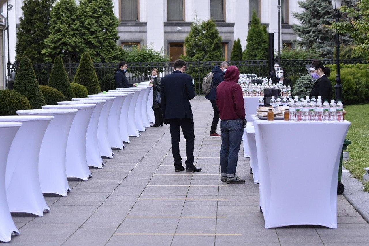 Зеленский дал пресс-конференцию по итогам года президентства. Хроника событий 8