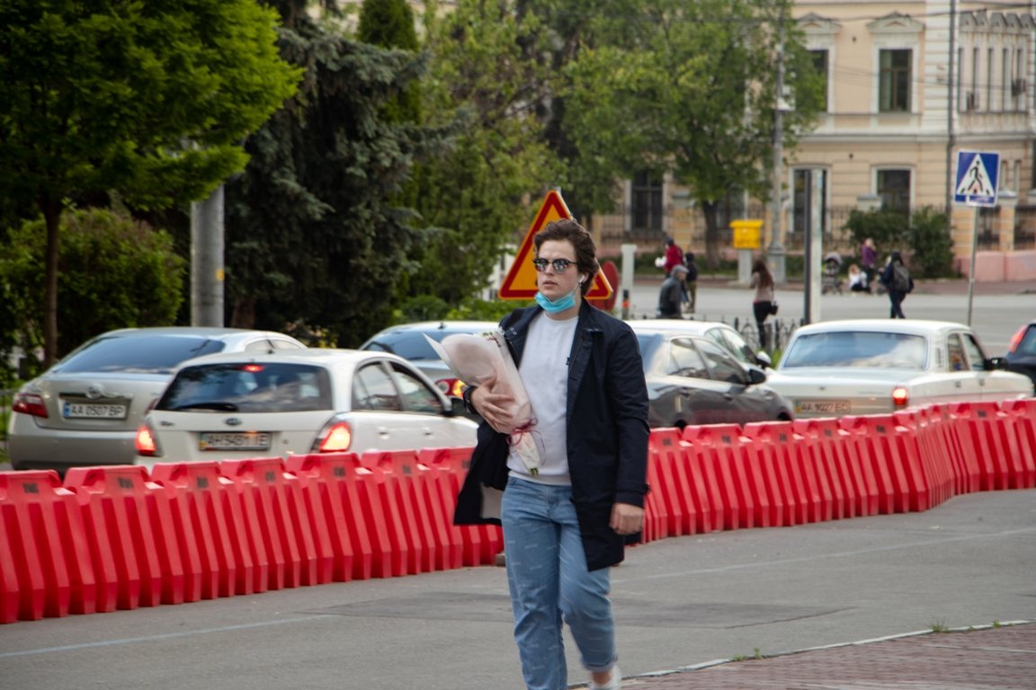 Шастает на свидание