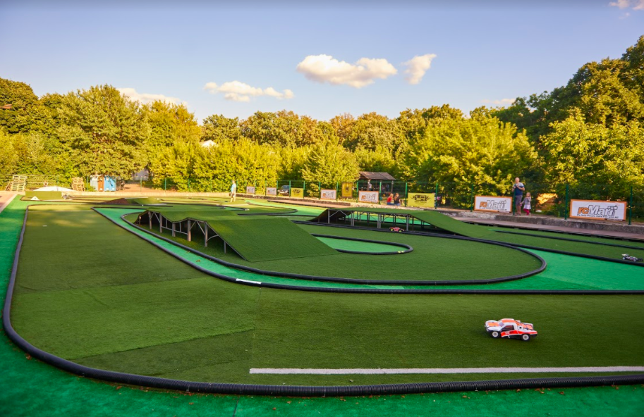 Куда пойти в Киеве: что работает на ВДНГ, цены и график 7