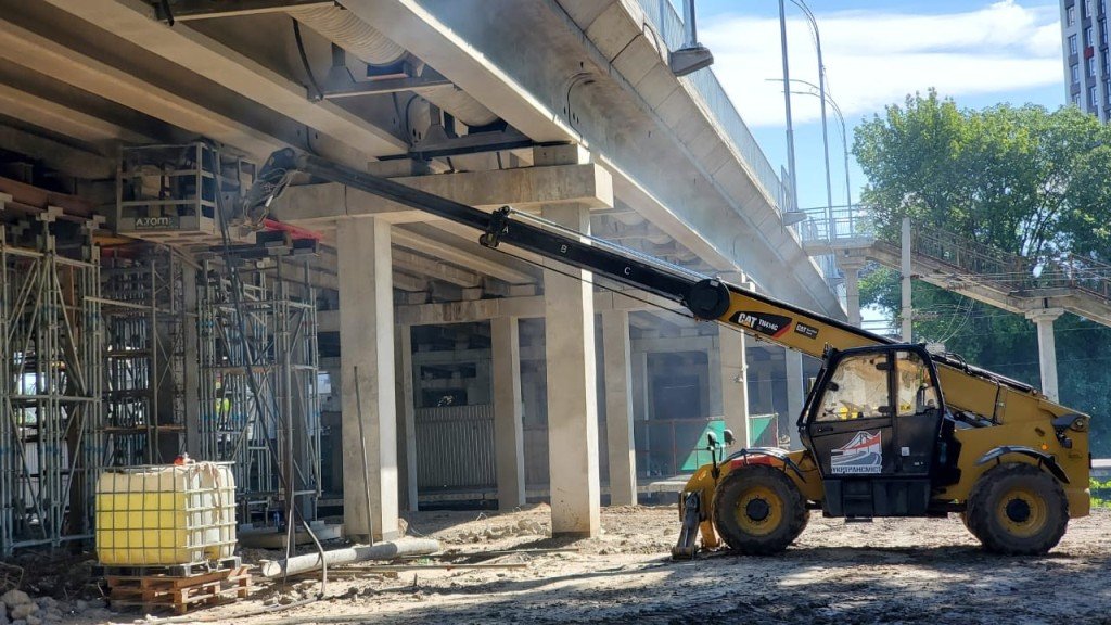 По предварительным планам, на этой части путепровода заменят 35 балок