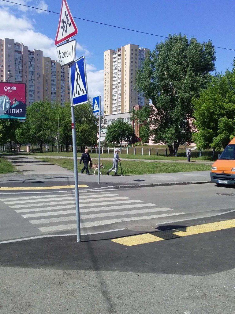 Всего за месяц обезопасили дороги у 27 учебных заведений