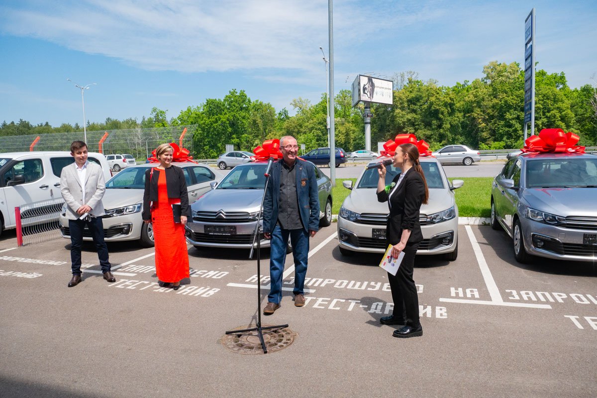 Леонида новый автомобиль повезет домой в Хмельницкий