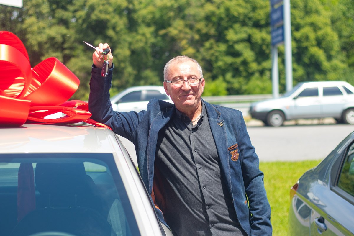 Леонид признался, что никогда в жизни не выигрывал таких призов