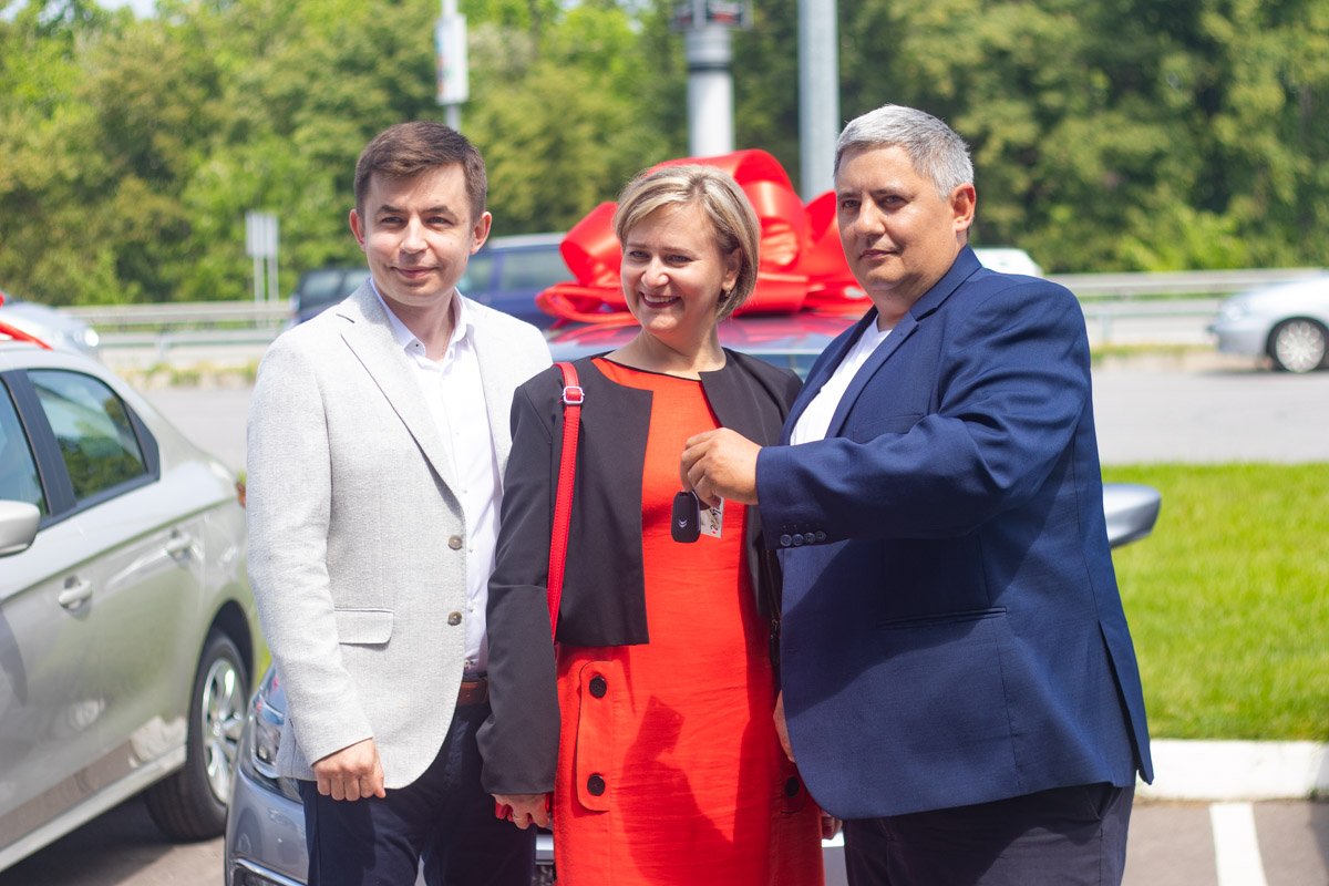 Олег заберет свой автомобиль в Одессу