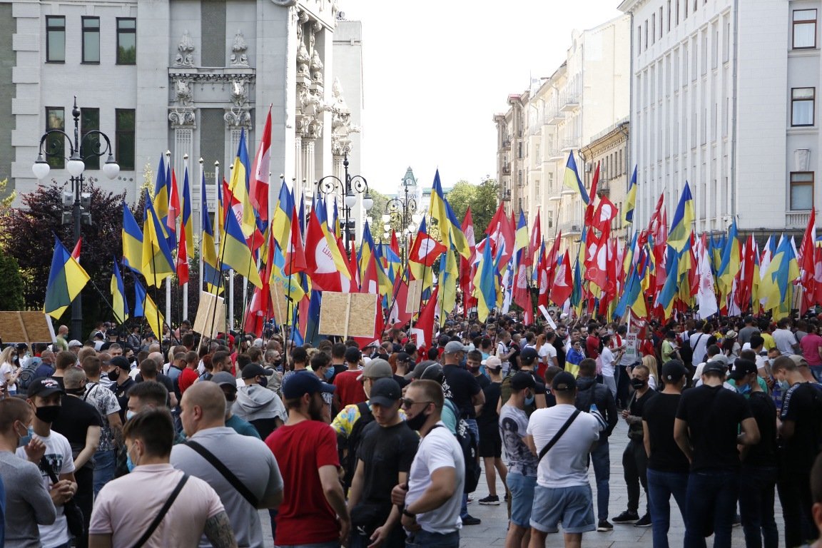 В Киеве журналисты вышли на акцию за свои права: что происходит под Офисом Президента 6