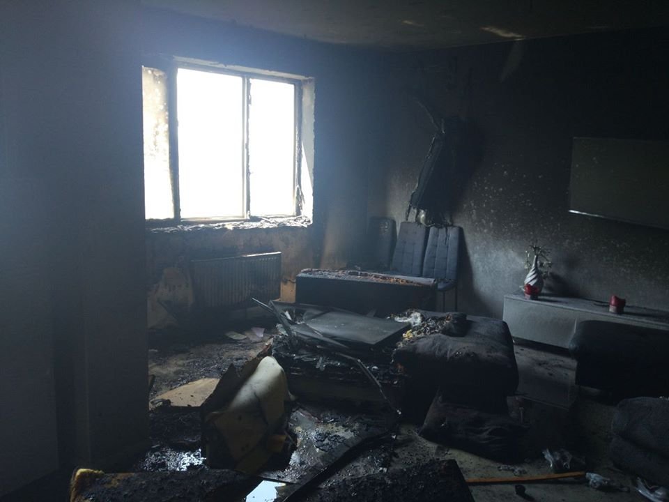 В полдень поступило сообщение о горящей квартире по адресу Оболонский проспект, 1