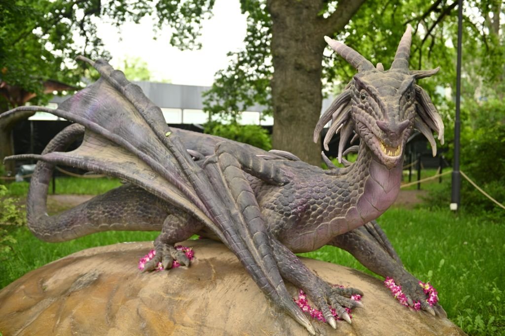 Мир драконов: каких мифических чудовищ можно увидеть этим летом в Киеве на ВДНГ 6