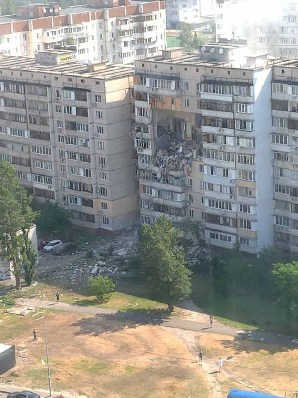 В Киеве на Позняках весь район услышал взрыв: что произошло 4