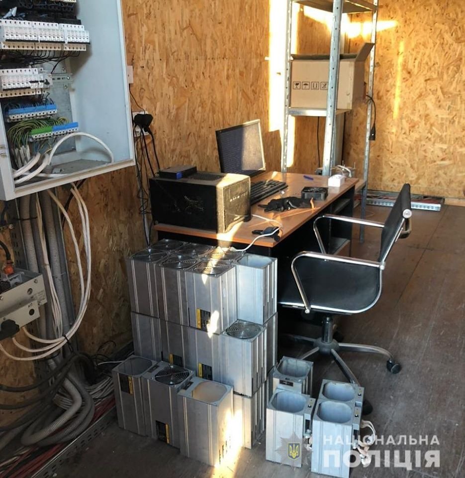 Под Киевом создатели майнинг-фермы наворовали электроэнергии на полмиллиона гривен 3