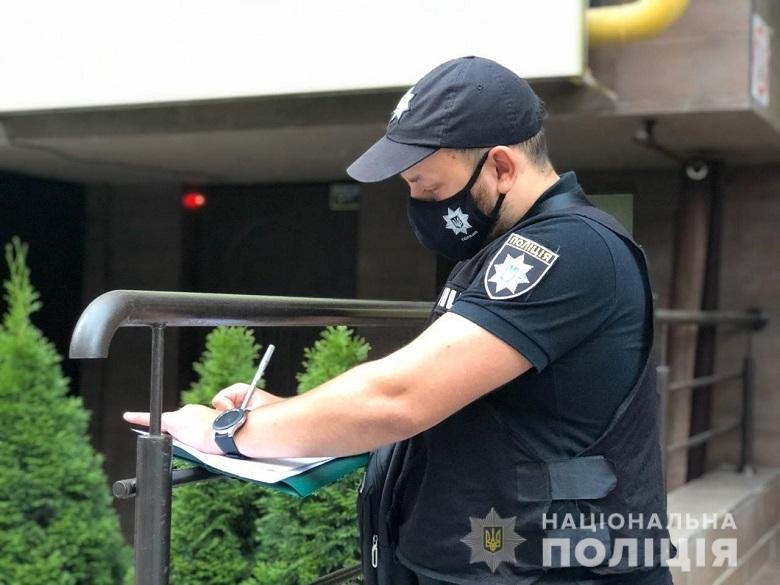 В Киеве сын убил мать кухонным ножом: новые подробности трагедии 1