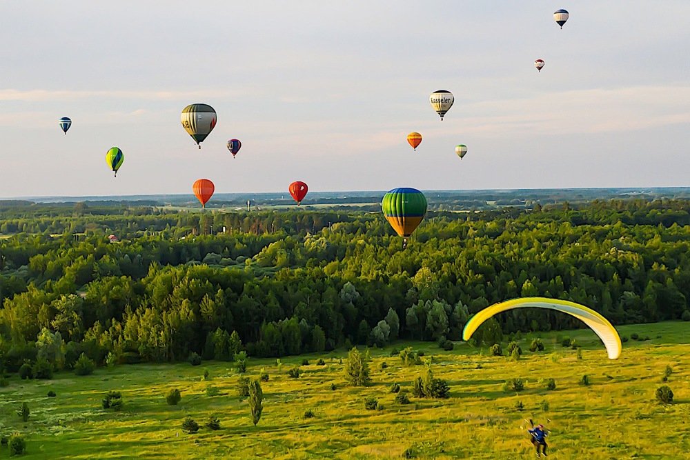 Под Киевом снова пройдет фестиваль воздушных шаров: где и когда увидеть цветных гигантов в небе 2