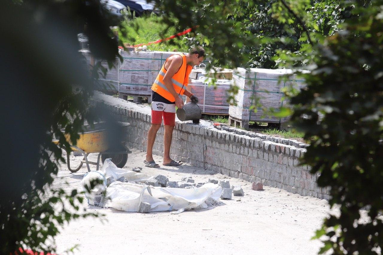 В Киеве реконструируют Пейзажную аллею: что заменят и когда завершат 2