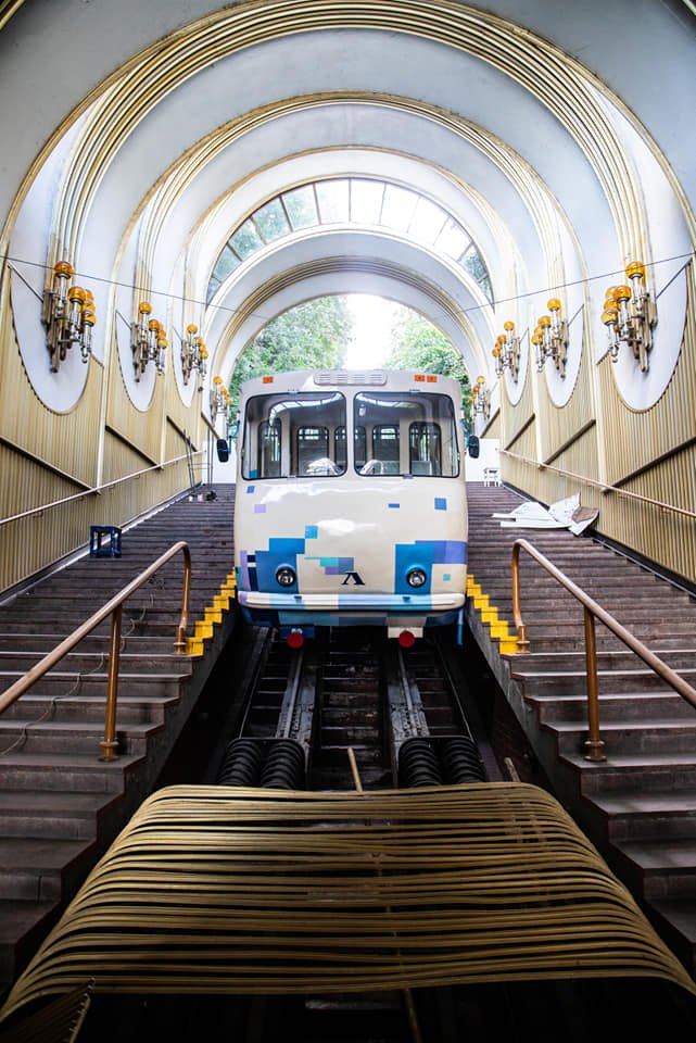 В Киеве ремонтируют фуникулер: когда откроют 2