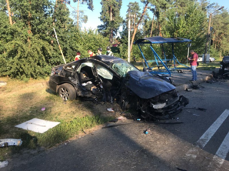 Смертельное ДТП под Киевом на Столичном шоссе: погибли три человека 2