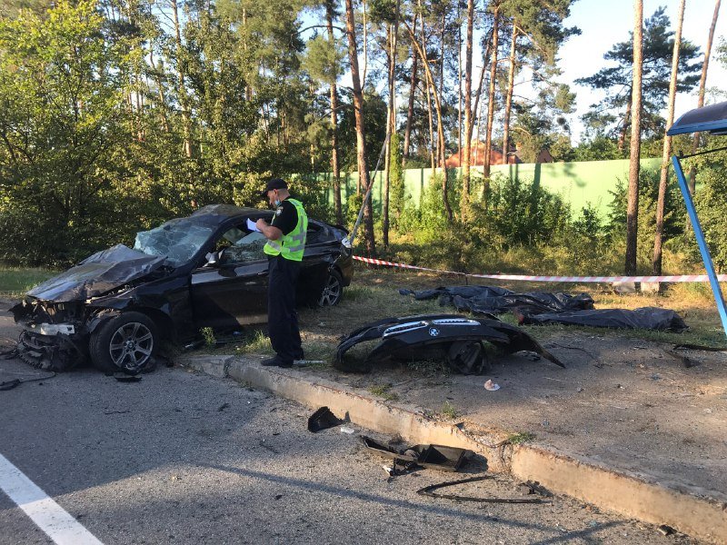 Смертельное ДТП под Киевом на Столичном шоссе: погибли три человека 4