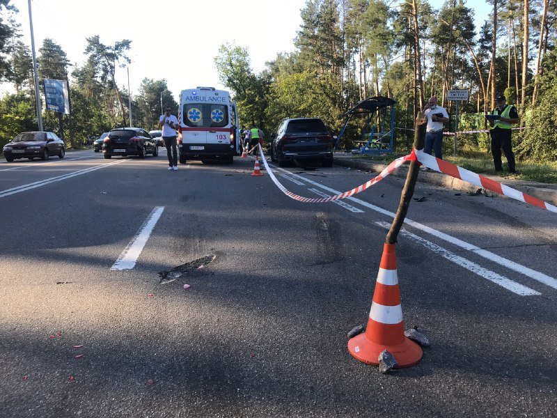 Смертельное ДТП под Киевом на Столичном шоссе: погибли три человека 7