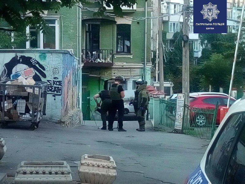 В Киеве возле офиса на Печерске нашли взрывное устройство 2