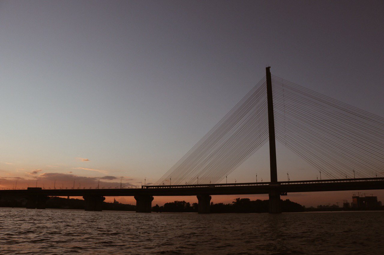 Как выглядит закат над Киевом, который можно увидеть с вод Днепра: особый взгляд на любимый город 5