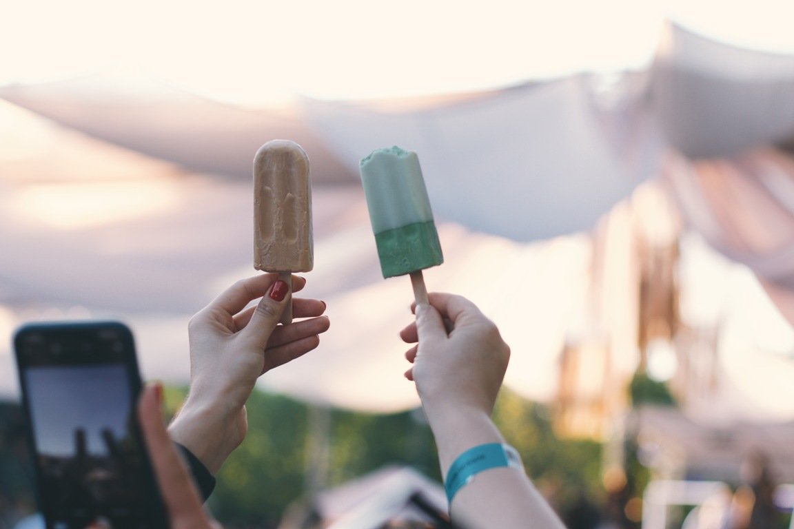 Как прошла дневная вечеринка-барахолка Кураж NOT ONLY JAZZ: ищи себя на фото 9