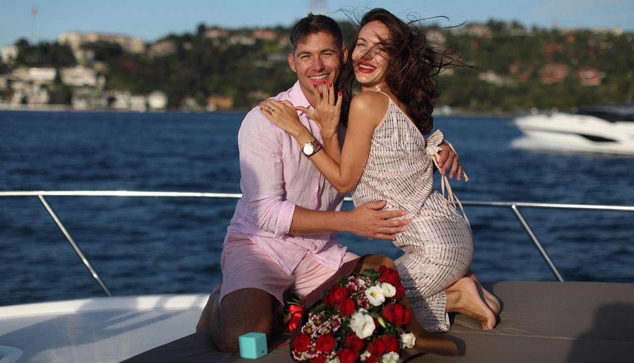 Владимир Остапчук сделал предложение Кристине Горняк 1