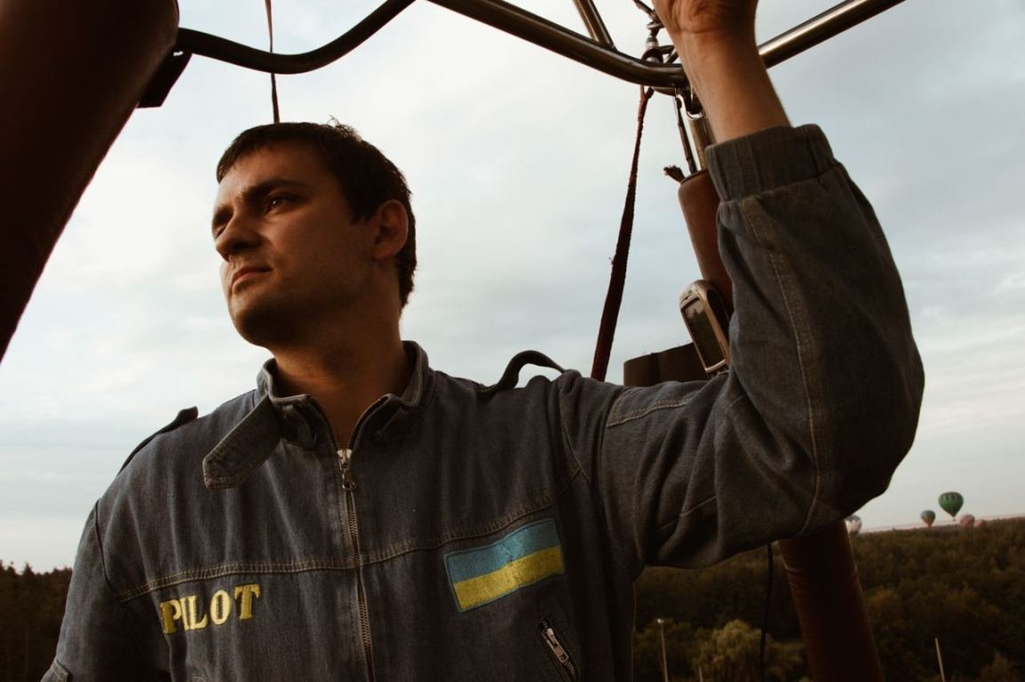 Наш пилот Дмитрий Неживой